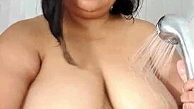 Live shower show with curvy BBW flaunting huge boobs online