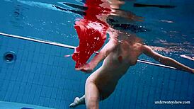 man, i love watchin’ avenna swim nude in the pool, so sexy