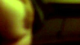 业余妹子自制女上位骑屌屁股狂抖