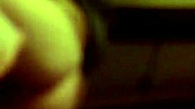 业余妹子自制女上位骑屌屁股狂抖