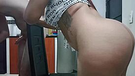 colombian puta, suck my big cock for the best job?