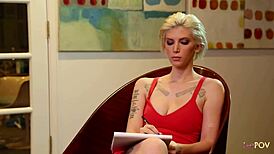 Short hair blonde with tattoos pleasing lesbian friends in threesome