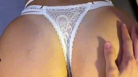 后入操我屁眼插手指