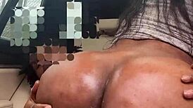 Big Booty Karesha Rides Bbc In Car