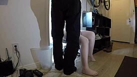 Annie Archer淋浴POV近距离干穴