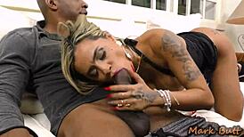 doutora gostosa ficou aliviada com a minha piroca no cuzinho