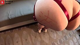 Alexa Chains从脱衣舞转向专业色情，漂亮屁股