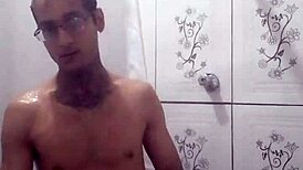 Vazou Na Net Me Exibindo Para Putinha Do Meu Bairro Hoje Vou Comer Essa Gostosa