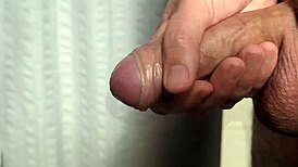 Watch me cum in the morning light, the solo amateur says during close-up masturbation.