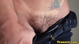 yo, watch this bubblebutt tranny bounce that round booty hard!