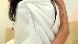 i'm a 18 year old studnet sellin content to pay for univrsity