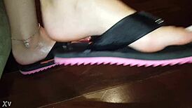 luh gives a footjob with her feet