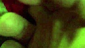 红丁字裤无毛骚逼全湿透了！