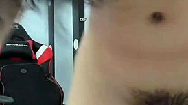 18+大屁股大奶妹在家自探嫩体