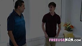 Guest Enjoys Free Access To Wife's Pussy