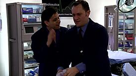 与Alanah Rae和Dylan Ryder的狂野狂欢