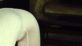 Petite Girl Does Ass Job On Yoga Pants