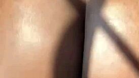 uhh, amazing ebony slut showin off her fat ass...wow