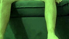 This novinha loves sitting nicely on the cock, showing her little pussy