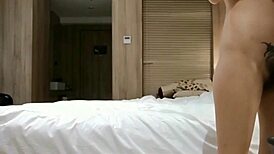 亚洲女孩分享香港古老传统