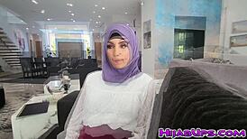 Nieves Deepthroats Passionately