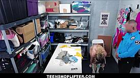 teen shoplifter makes deal with mall cop to avoid trouble