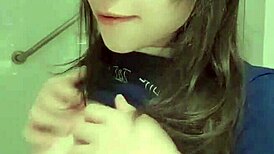 Amateur Young Teen 18+ Girl Masturbates Pussy in Bathroom