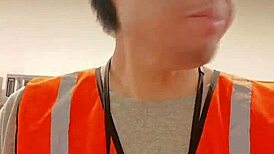 亞洲業餘妹上班時戶外晃蕩誘惑