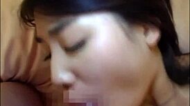 哇，我爱这个19岁日本可爱女孩...