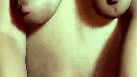 Asian pinay mommy rides with skill