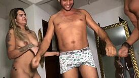 Verdade ou consequência da putaria: Jasmine Santanna, DJ Jump, Thai Camargo e Pitbull in intense group gangbang