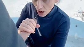 Cold Weather Oral Warms Tongue With Hot Release