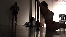 Doctorita Argenta performs seductive pole dance in hospital