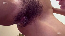 ugh, hitomi maisaka handjob, so good, can't even type rite...