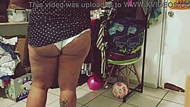 Watch this bbw gordita mexicana clean the room?