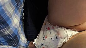 陌生人鸡巴滑进我内裤日本地铁震惊裙底插入拥挤火车！