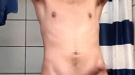 lil skittle spins that cock like a helicopter in her solo teen show