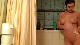 俄罗斯妹子蒸汽浴室口活狂玩