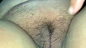 BBW uses vibrator on her pussy again 😘