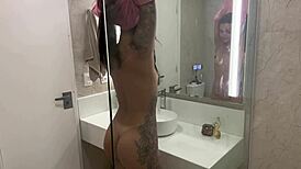 surprise in the shower ends in creampie