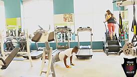 Does Sofia Rose swallow Rome's load?