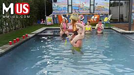 Jerkaoke Summertime Orgy with Madison Morgan and Rosalyn Sphinx in Hot Action