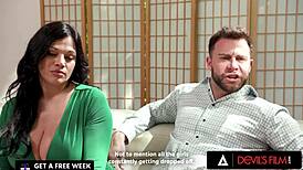 uhh, can't believe dis steamy threesome wit slimthick vic and dat hot couple!