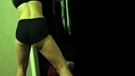 White Girl Shaking Fit Booty Twerk