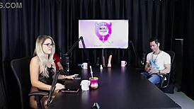 The blonde felt hot and took off her clothes after the guest said he freed a woman in the swing house. It was a glamorous see-through moment with Brazilian swingers.