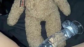 Saudi teen 18+ fucks glass dildo in LA