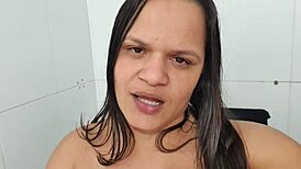 Would you fuck me if you got this on your phone? Paty Bumbum asks