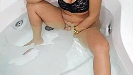 帕梅拉·潘特拉情趣椅水疗肛塞按摩爽到高潮