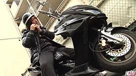 Shino Tanaka's pussy gets creampied after hot blowjob