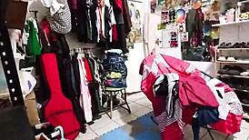 chubby bbw madrastra organizes room